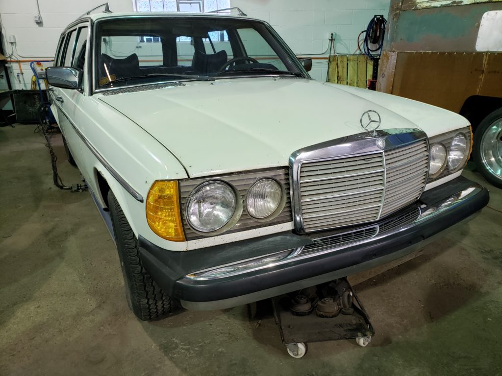 Mercedes 300tdi Classic Car Restoration